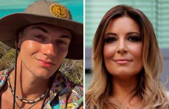 Botta e risposta tra 20enne ferito da squalo e Lucarelli. Lei dice: “Passo sempre da cattiva”