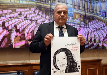 Ilaria Salis, Tajani parla con ministro Ungheria. Il padre della donna: “Qualcosa si muove”