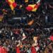 Lazio-Roma, ferito alla testa da un petardo: arrestato tifoso che l’ha lanciato