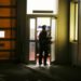 Insegnante accoltellata a scuola a Varese, arrestato lo studente
