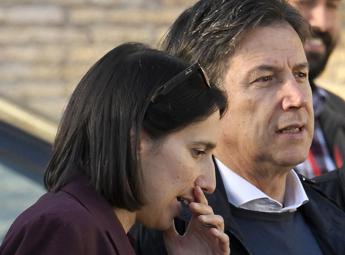 Regionali, Pd incalza M5S per intesa su Basilicata. Conte: “Priorità è Abruzzo”