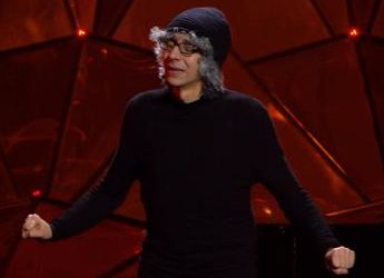 Sanremo 2024, Giovanni Allevi commuove il Festival: “Suono con la mia anima”