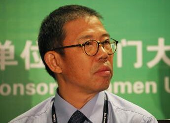 Cina, l’uomo più ricco è nei guai: preso di mira dai nazionalisti