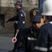 Roma, tampona l’auto dell’ex e vuole soldi dei danni: fermato