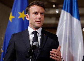 Ucraina, l’annuncio di Macron: “Non escludo invio di truppe francesi”