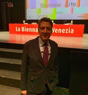 Buttafuoco: “In tempo di guerra Biennale è luogo di pace”