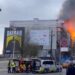 Danimarca, violento incendio alla Borsa di Copenaghen: crollata la guglia – Video