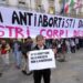 Pro Life nei consultori, opposizioni in rivolta. FdI: “Nessun attacco a 194”