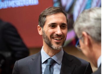 Giustizia, Pm Bono: “Non è il momento delle barricate”