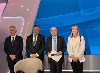 Il Tg2 si fa più bello, studio e sigla completamente rinnovati