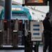 Milano, lancia pietre e si scaglia contro agenti in stazione: fermato