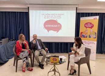 Aids, aderenza e resistenze a terapie: al via campagna ‘Hiv! Parliamone ancora!’