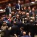 Caos alla Camera, Lega chiede il Var: “Video dimostra aggressione Donno a Calderoli”