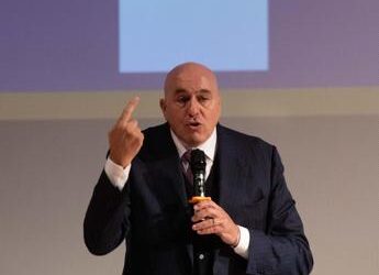 Ucraina, Crosetto: “No a 40 miliardi annui di aiuti, già fatichiamo a raggiungere 2% Pil”
