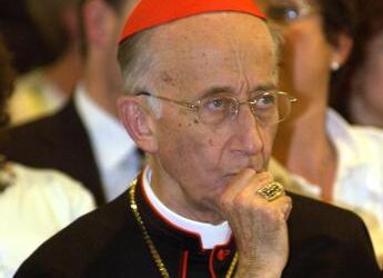 Cardinale Camillo Ruini ricoverato in terapia intensiva al Gemelli: “Condizioni stabili”