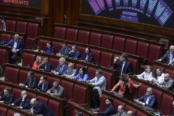 Giustizia, via libera della Camera alla riforma con 243 sì e 109 no. Tensione in Aula e seduta sospesa