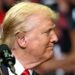 Trump in Michigan, primo comizio dopo attentato: insulti ad avversari e lodi a leader autoritari