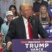 Trump, primo comizio dopo l’attentato e Biden nel mirino: “E’ stupido, democratici disperati”