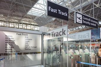 Al via servizio ‘Fast Track’ di Telepass con accesso prioritario ai controlli