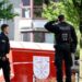 Attacco Solingen, “sono io quello che cercate”: attentatore si consegna e confessa