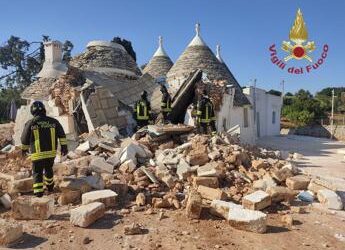 Brindisi, crolla trullo a Cisternino: ferita una donna, si cerca un uomo sotto macerie
