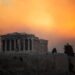 Incendio in Grecia, bruciano i boschi a nord di Atene: migliaia di residenti evacuati