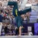 Parigi 2024, break dance debutta: l’australiana disastrosa è una star – Video