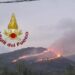 Roma, vasto incendio a San Gregorio di Sassola: aerei per spegnere le fiamme