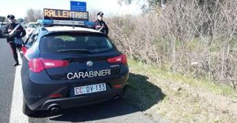 Scontro tra due auto nel Maceratese, due morti
