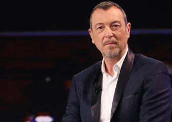 Amadeus, l’annuncio: “Dal 22 settembre condurrò ‘Chissà chi è'”