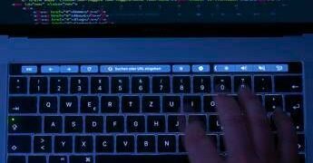 Attacco cyber a sanità Usa, Tar del Lazio blocca l’estradizione dell’hacker kazako arrestato in Italia