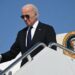 Biden e la ‘foto a sorpresa’, ecco il cappellino di Trump
