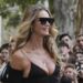 Elle MacPherson: “Cancro al seno, ho detto no alla medicina standard”