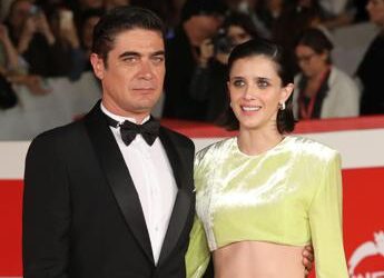 Scamarcio a ‘Belve’, l’intervista divide il web e Porcaroli risponde con ironia