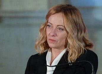 Sondaggio, Fratelli d’Italia scende e Pd sale