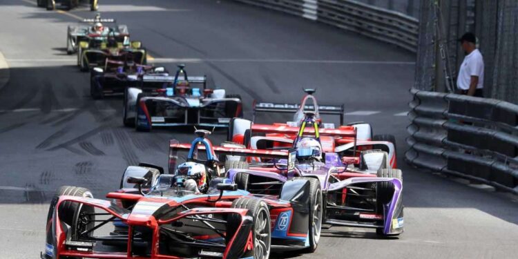 Dalla F1 alle auto di serie: le tecnologie finite dalla pista alla strada