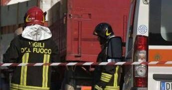 Crolla balcone a Taranto, due feriti: uno è in codice rosso
