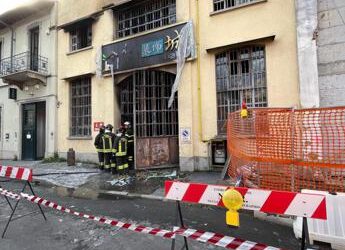 Incendio emporio cinese a Milano, arrestato esecutore e fermati mandanti