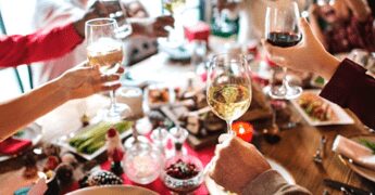 Natale e Capodanno, il cuore va protetto a tavola: i consigli del cardiologo