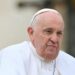 Papa Francesco: “Brutte le suore con la faccia di aceto”