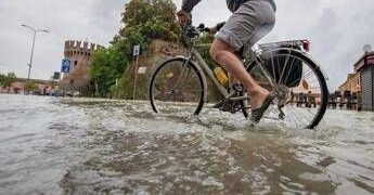 Più caldo ed eventi estremi in Italia, come sarà il clima fino al 2100