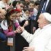 Sanità, Papa: “Si emargina la sofferenza perché fa paura ma saremo esaminati sull’amore”