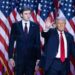 Trump, il figlio Barron gioca a calcio: “Sembra Crouch” – Video