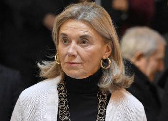 Elisabetta Belloni lascia vertice servizi segreti: “Dimissioni dal 15 gennaio”