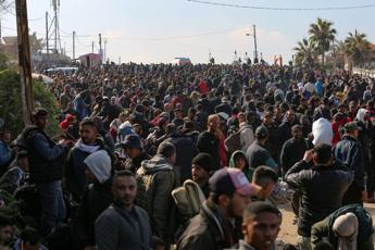 Gaza, piano Trump: via i palestinesi per ricostruire. No da Giordania ed Egitto