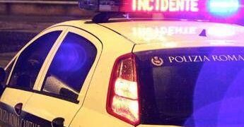 Roma, auto investe e uccide 69enne a Mezzocammino