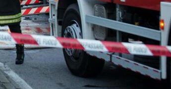 Viterbo, scooter travolto da camion: arrestato il conducente, guidava con la patente revocata