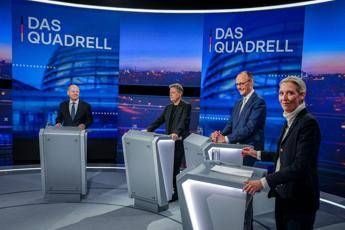Elezioni Germania, tre giorni al voto: da Scholz a Merz, chi sono gli aspiranti cancellieri