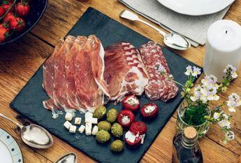 Istat, nel paniere 2025 entrano speck e coni gelato: escono i test Covid