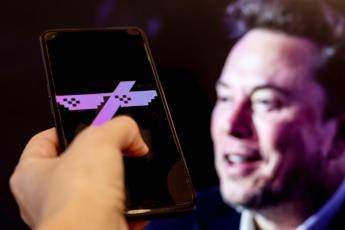 Musk lancia Grok 3, chatbot Ia ‘spaventosamente’ intelligente